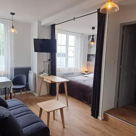 Vega-sils - 26 M2 Apartment